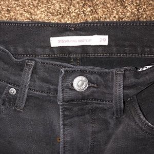 315 shaping boot cut Levi’s size 29